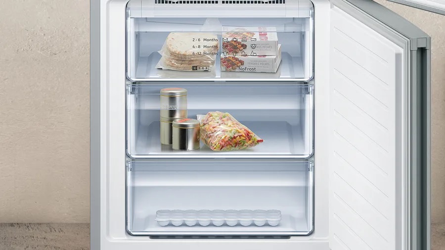 NEFF brīvstāvošs ledusskapis ar saldētavu apakšā KG7493BD0