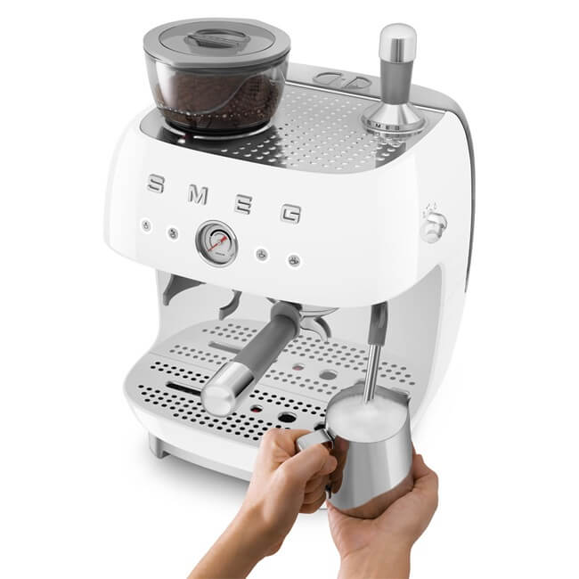 SMEG espresso kafijas automāts EGF03WHEU