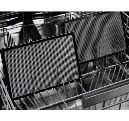 AEG indukcijas virsma ar integrētu tvaika nosūcēju NCP84C01AZ