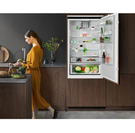 ledusskapis-iebuvejams-aeg-nsc7p751ds-izmeri-ertak AEG iebūvējams ledusskapis NSC7P751DS