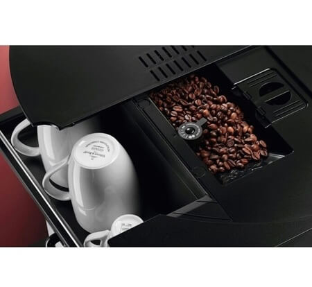 kafijas-automats-iebuvejams-aeg-nkc9n8b-kafijas-dzirnavinas AEG kafijas automāts NKC9N8B