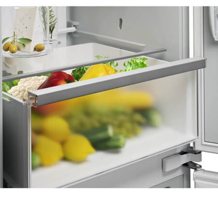 ELECTROLUX ledusskapis ar saldētavu apakšā ENA7CE18S3
